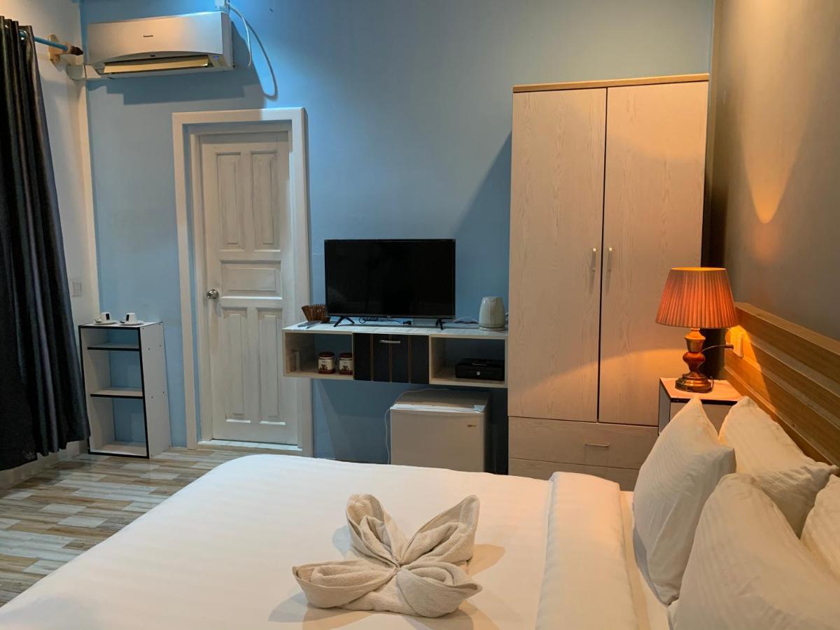 Koimala Hotel Maamigili Island Екстер'єр фото
