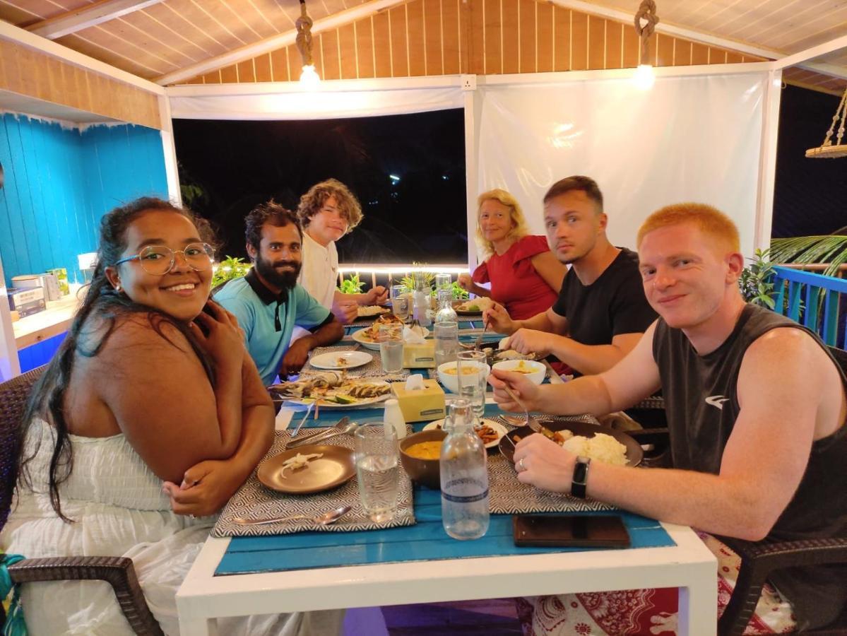 Koimala Hotel Maamigili Island Екстер'єр фото