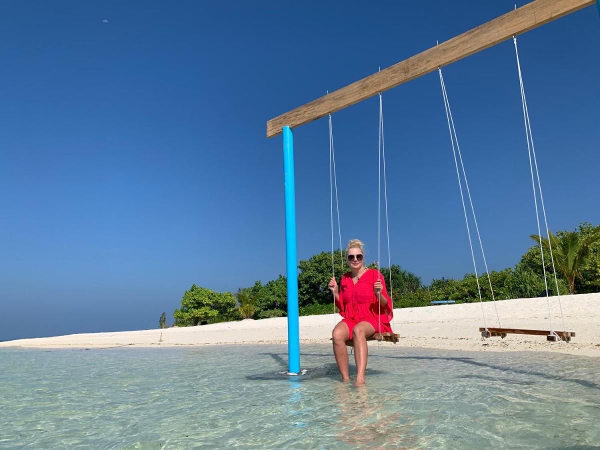 Koimala Hotel Maamigili Island Екстер'єр фото