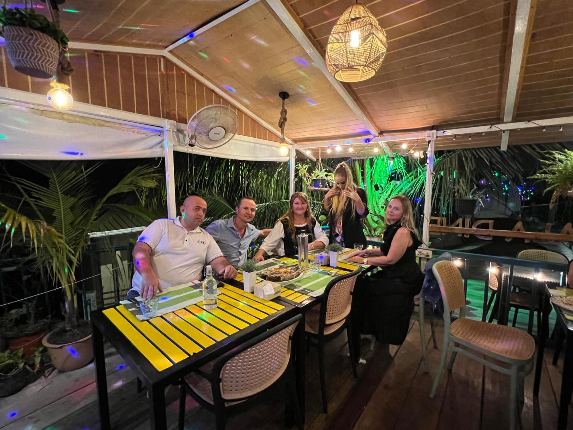 Koimala Hotel Maamigili Island Екстер'єр фото